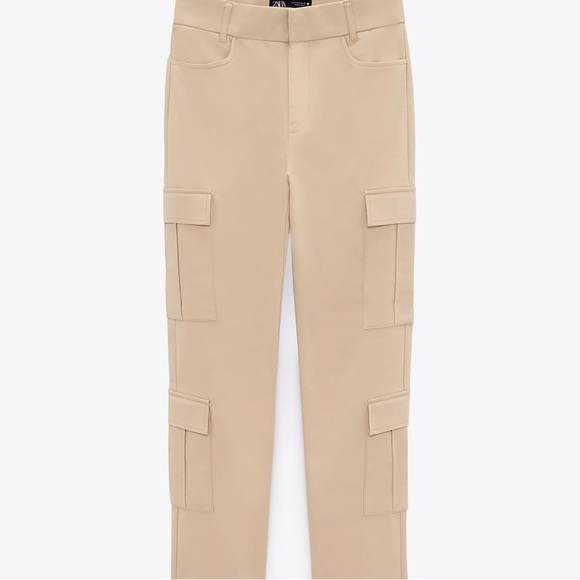 Zara Cargos - Picture 1 of 3